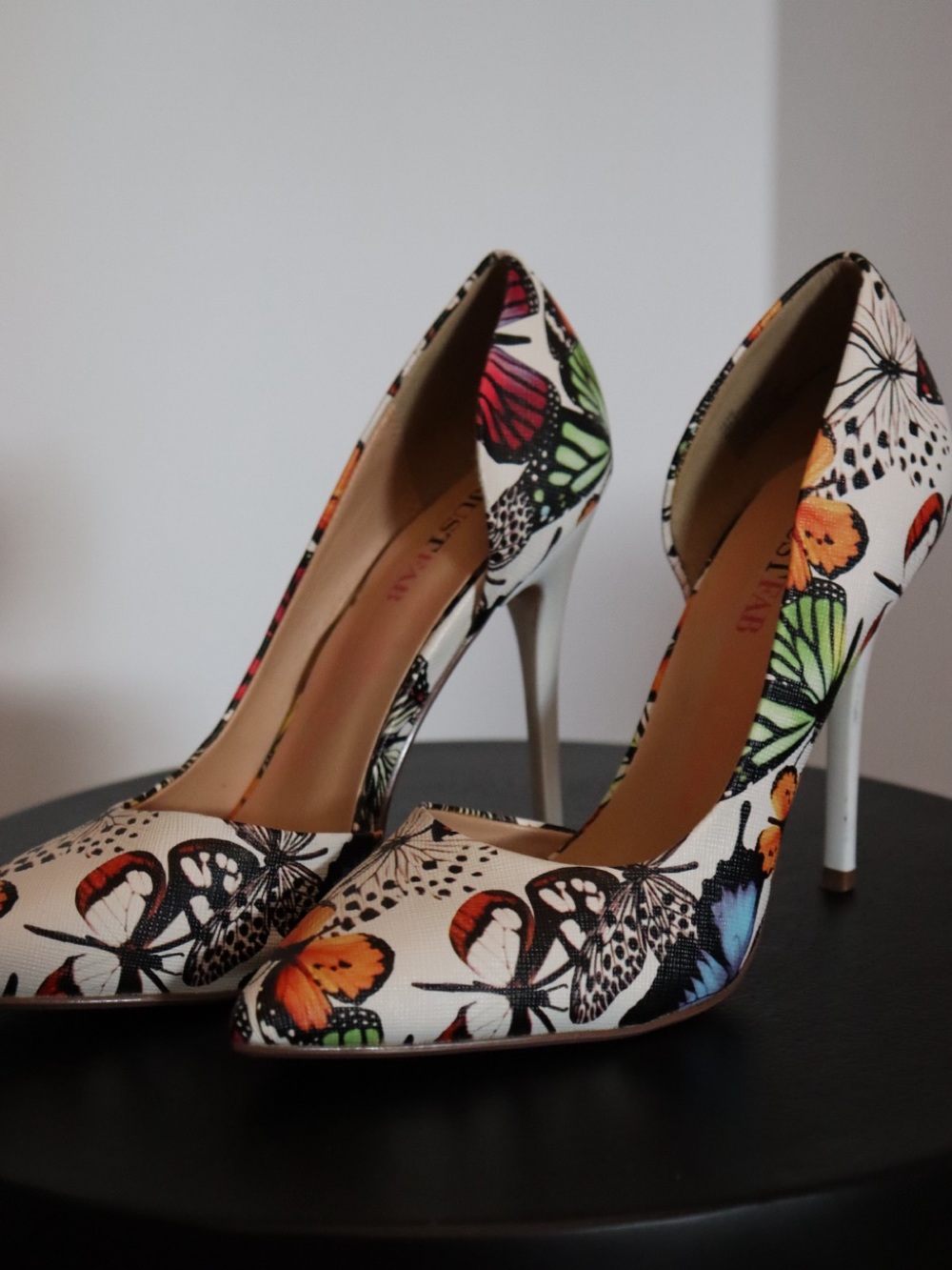 JustFab White Butterfly Print Pointed Toe Pumps